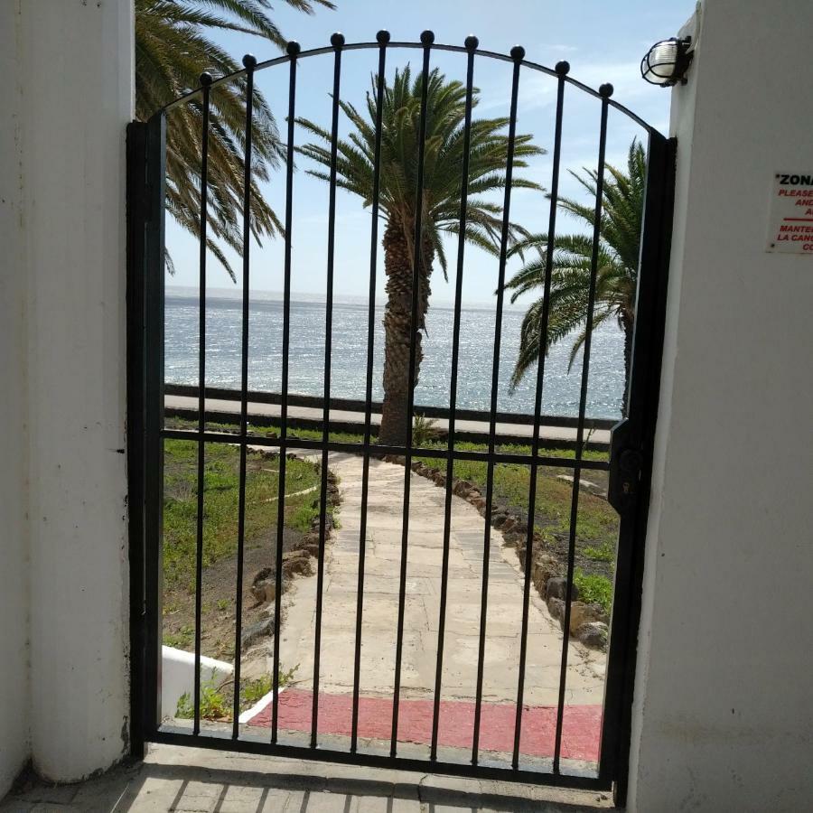 Luxury Villa Sea Front Costa Teguise Kültér fotó